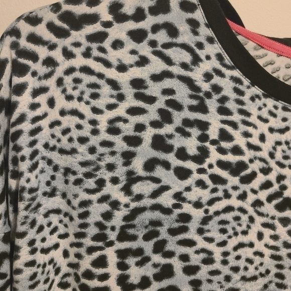 Betsey Johnson | Women's Animal Print Long Sleeve Gown or PJ Top (Size Medium) - Picture 4 of 10